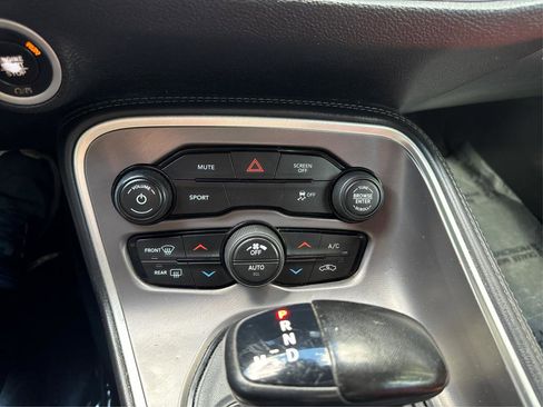 Used 2020 Dodge Challenger SXT w/ Blacktop Package image 25