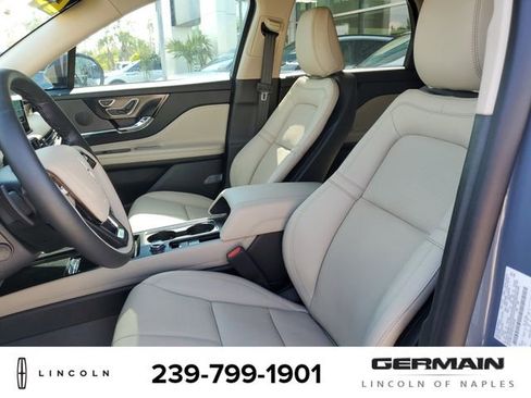 New 2026 Lincoln Corsair Reserve image 18