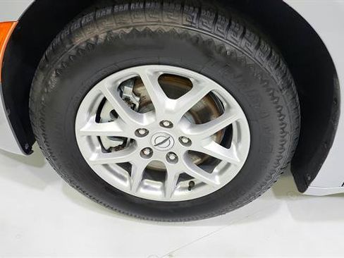Used 2024 Chrysler Pacifica Touring-L FWD image 35
