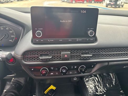 Certified 2025 Honda HR-V Sport image 20