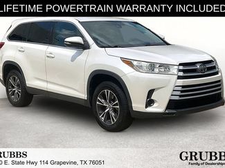 Used 2019 Toyota Highlander LE FWD video 1