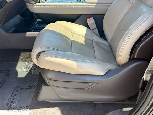 Used 2022 Lincoln Navigator Reserve AWD/4WD image 20