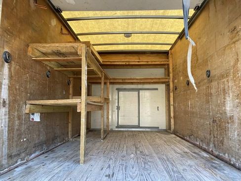 Used 2014 Ford E-350 and Econoline 350 Super Duty w/ Power Windows & Locks Group image 6