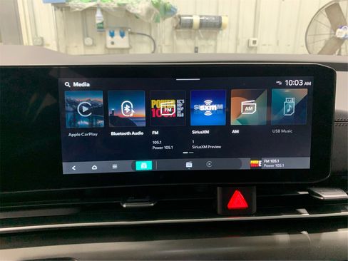 Used 2025 Kia Carnival SX Prestige image 35