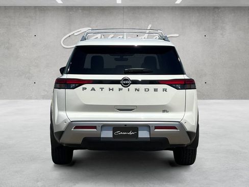 Used 2023 Nissan Pathfinder SL FWD image 15