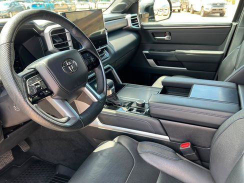 Used 2023 Toyota Tundra Platinum AWD/4WD image 17