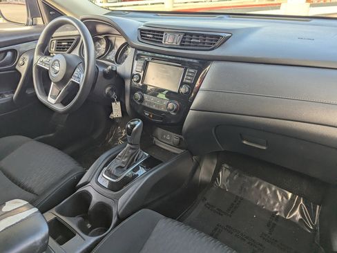 Used 2020 Nissan Rogue S image 13