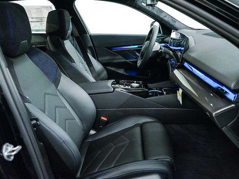 New 2026 BMW i5 M60 AWD/4WD image 17