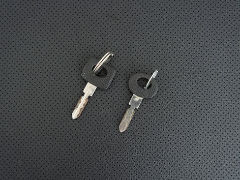 Used 1995 Mercedes-Benz E 320 Convertible image 23