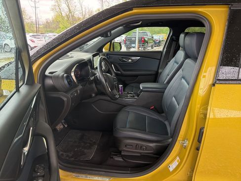 Used 2023 Chevrolet Blazer RS w/ Enhanced Convenience Package image 6