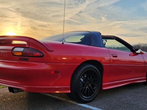 Used 2002 Chevrolet Camaro Z28 w/ Preferred Equipment Group 2 image 4