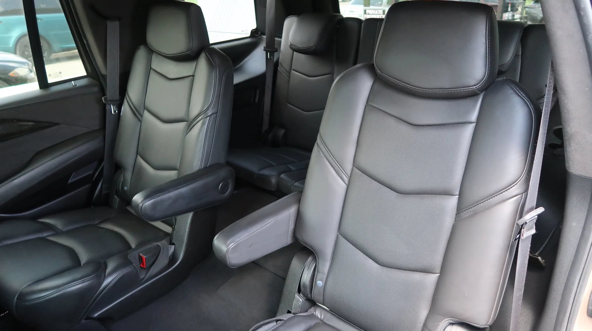 Used 2020 Cadillac Escalade Platinum AWD/4WD image 15
