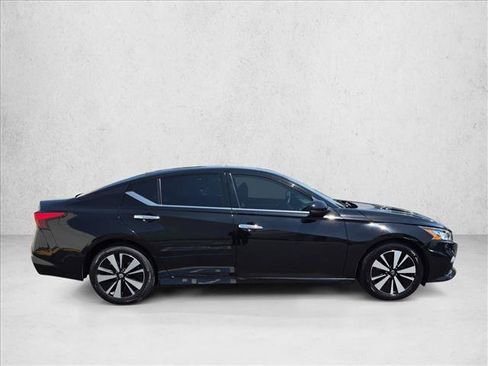 Used 2019 Nissan Altima 2.5 SL FWD image 4