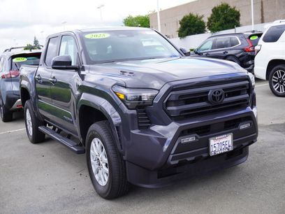 Used 2025 Toyota Tacoma SR5