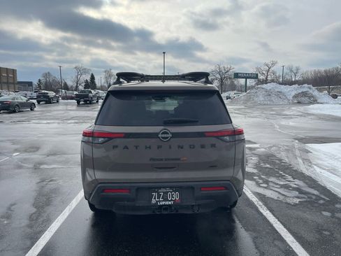 Used 2025 Nissan Pathfinder Rock Creek image 6