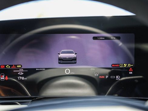 New 2027 Audi A6 e-tron Premium Plus AWD/4WD image 22