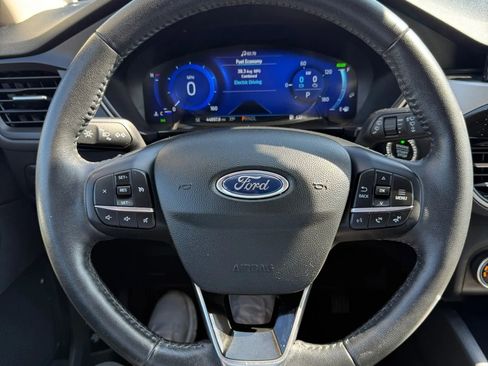 Used 2020 Ford Escape SE Sport image 23