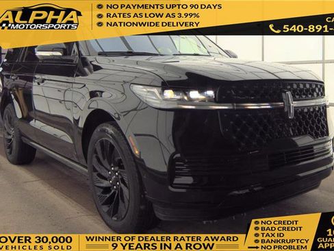 Used 2025 Lincoln Navigator Reserve w/ Jet Appearance Package image 1