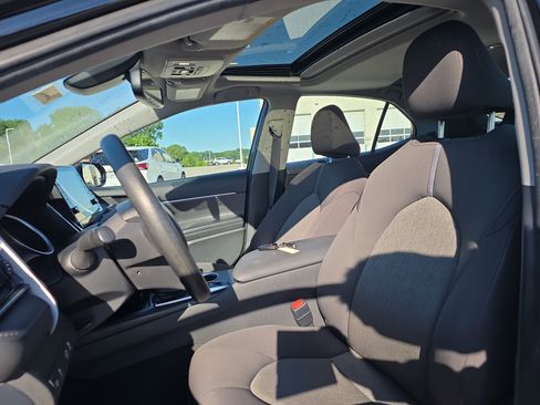 Used 2023 Toyota Camry LE w/ Audio Upgrade Package FWD image 13