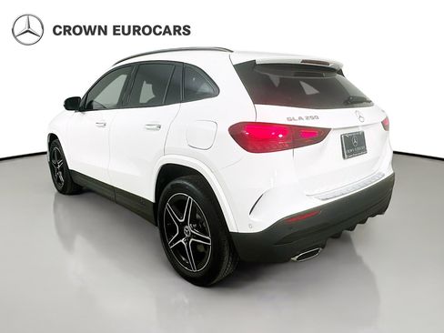 Certified 2025 Mercedes-Benz GLA 250 4MATIC image 5