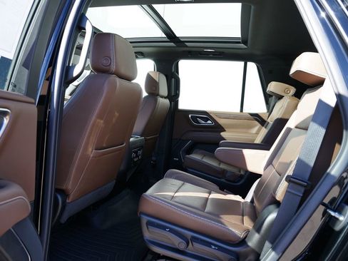 Used 2022 Chevrolet Tahoe High Country w/ Premium Package 2 image 18