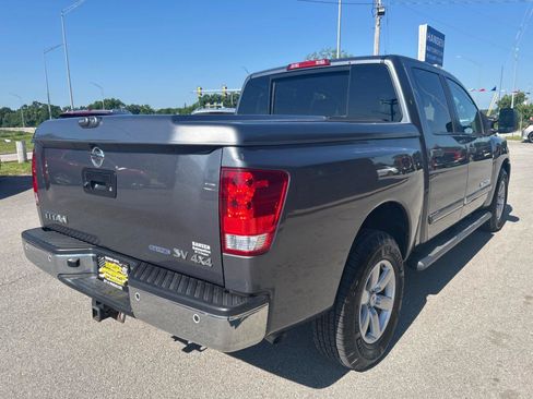 Used 2013 Nissan Titan SV w/ SV Premium Utility Pkg AWD/4WD image 5