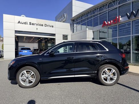 Certified 2024 Audi Q3 2.0T Premium image 3