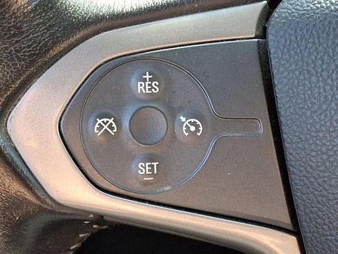 Used 2016 Chevrolet Colorado Z71 AWD/4WD image 20