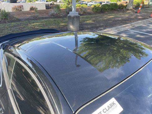 Used 2017 Ford Mustang Coupe RWD image 20