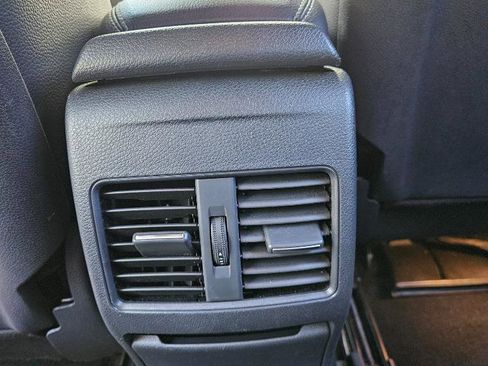 Used 2018 Mercedes-Benz CLA 250 image 33