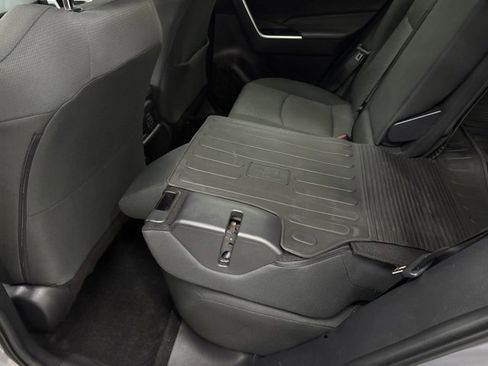 Used 2022 Toyota RAV4 XLE image 8