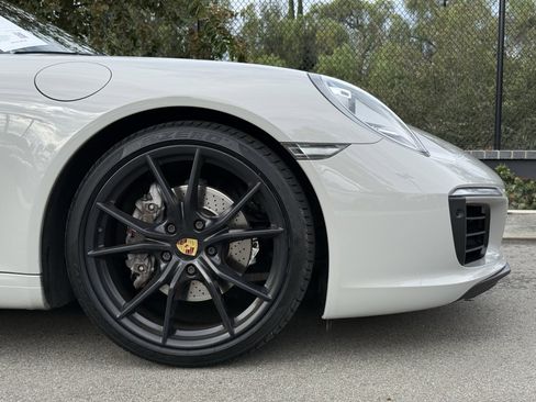 Used 2019 Porsche 911 Carrera image 12