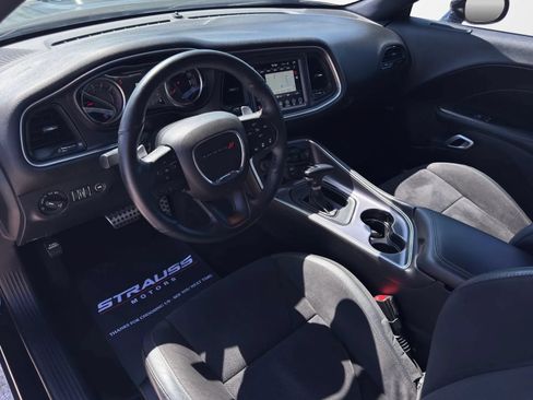 Used 2017 Dodge Challenger R/T Plus RWD image 12