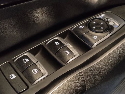 Used 2022 Kia Sorento LX image 27