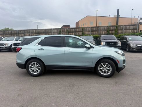 Used 2022 Chevrolet Equinox LT FWD image 11