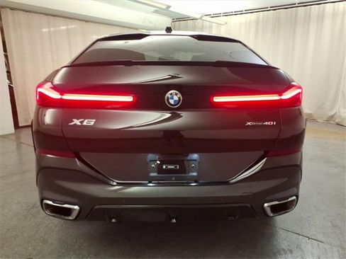 Used 2025 BMW X6 xDrive40i w/ Climate Comfort Package image 6