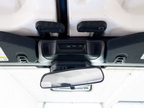 Certified 2025 Jeep Wrangler Sahara w/ Safety Group image 17