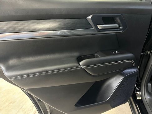 Used 2025 GMC Terrain Elevation FWD image 17