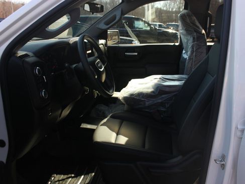 New 2026 GMC Sierra 1500 Pro image 13