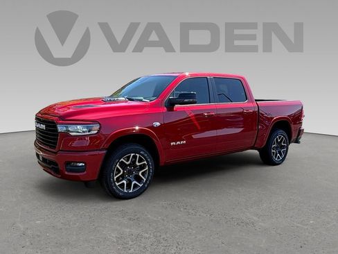 New 2026 RAM 1500 Laramie w/ Sport Appearance Package AWD/4WD image 24