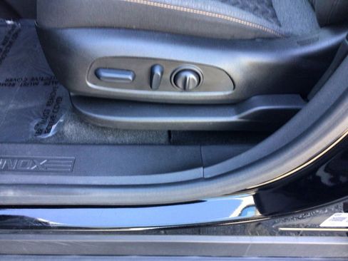 Used 2024 Chevrolet Equinox LT image 19