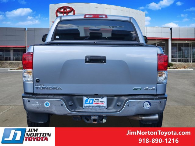 Used 2011 Toyota Tundra Limited w/ Platinum Pkg AWD/4WD image 7