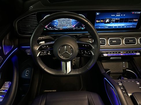 Used 2026 Mercedes-Benz GLS 580 4MATIC image 13