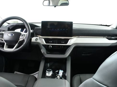 New 2026 Ford Explorer Active w/ Active Comfort Package AWD/4WD image 7