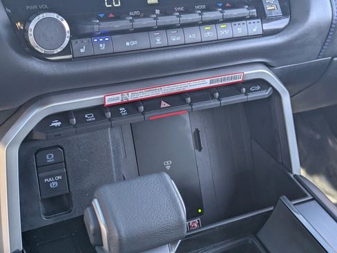 Used 2025 Toyota Tundra Platinum image 24