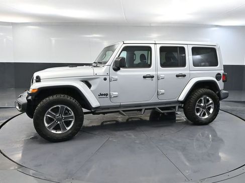 Used 2023 Jeep Wrangler Altitude image 12