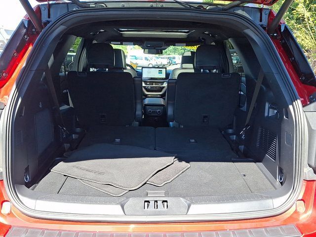 Certified 2025 Ford Explorer ST AWD/4WD image 29
