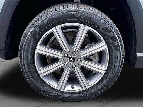 Certified 2023 Mercedes-Benz GLS 450 4MATIC image 11