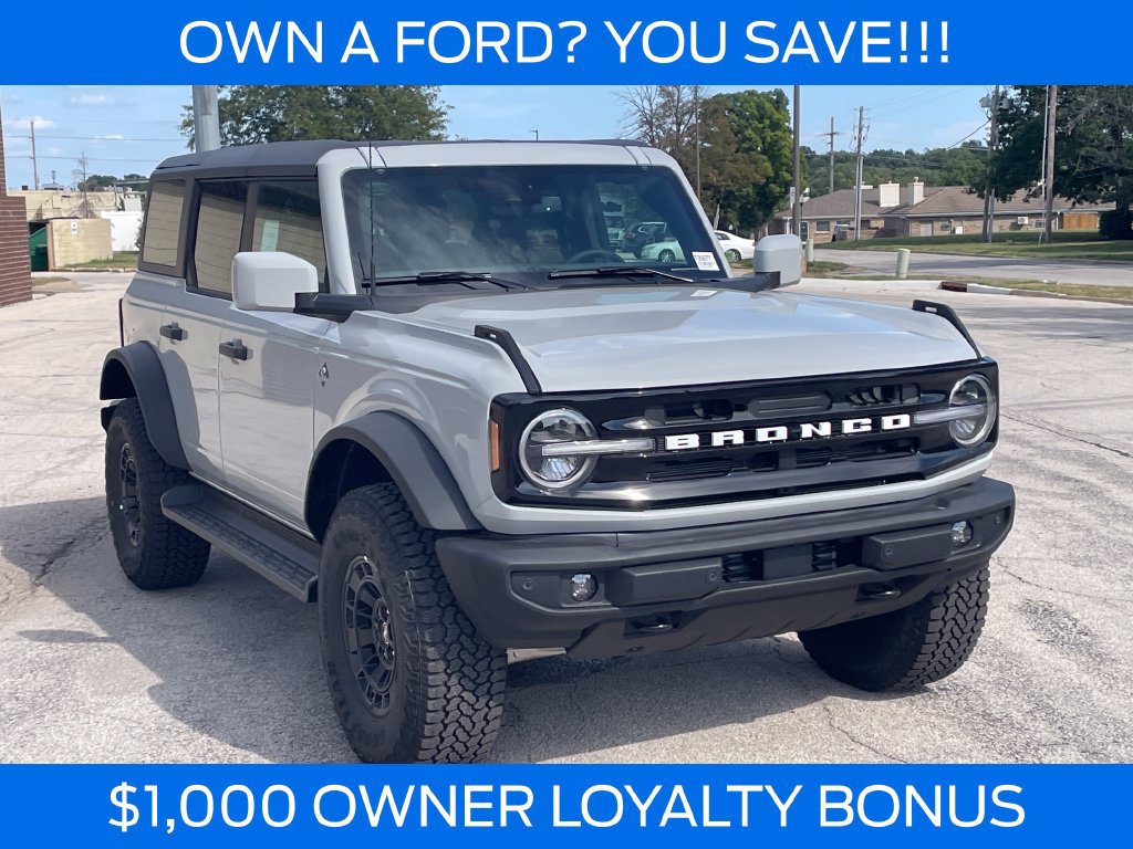 New 2026 Ford Bronco Outer Banks w/ Sasquatch Package AWD/4WD image 7