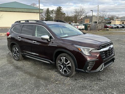 Used 2023 Subaru Ascent Touring image 2